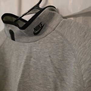 Nike Gray Pullover Sweatshirt